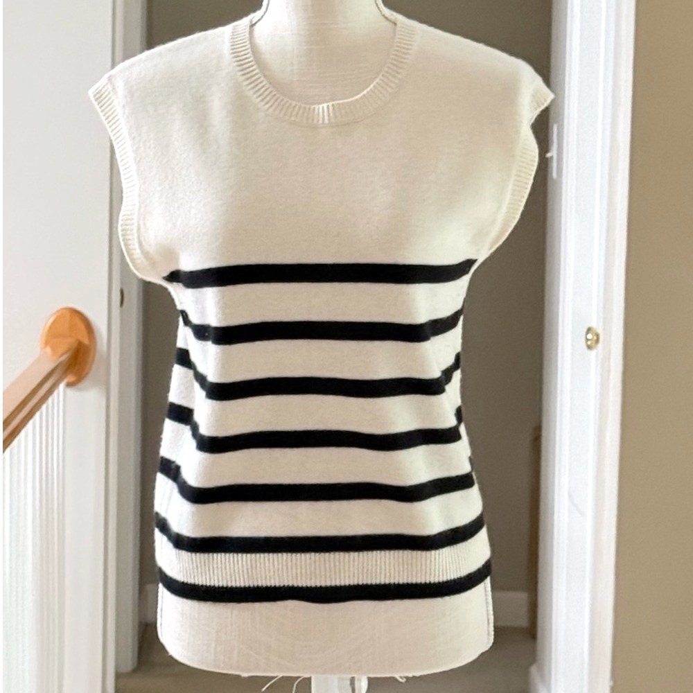 FRAME Striped Cashmere Sweater Vest Off White Multi‎ Womens Medium